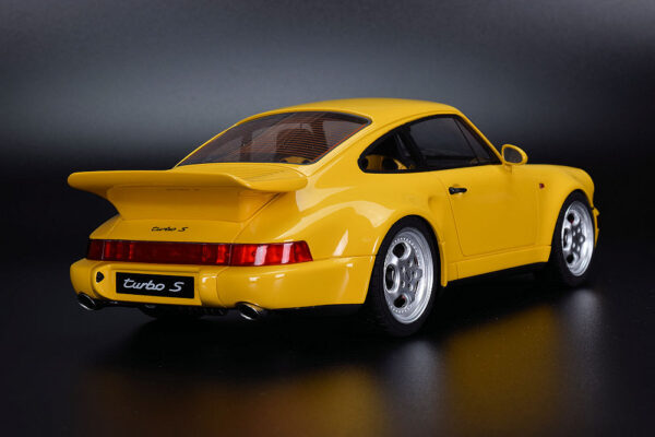 GT Spirit Porsche 911 964 Turbo S gelb 1994 1:8 – Bild 9