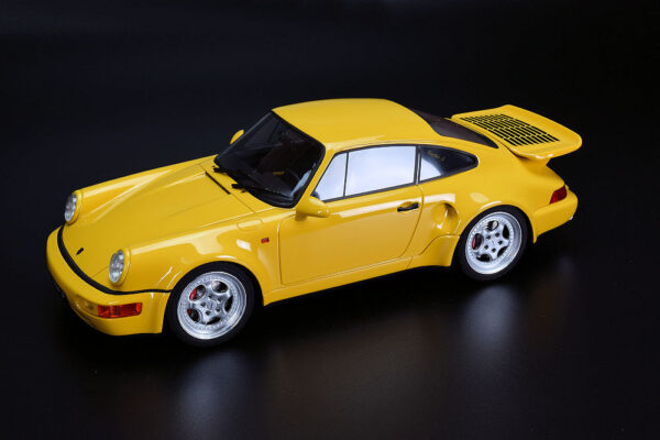 GT Spirit Porsche 911 964 Turbo S gelb 1994 1:8 – Bild 3