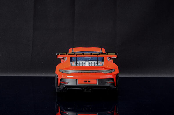 GT-Spirit GT939 Porsche 911 [992] GT3 RS red 2021, 1:12 – Bild 8