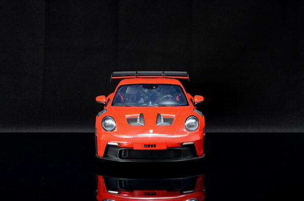 GT-Spirit GT939 Porsche 911 [992] GT3 RS red 2021, 1:12 – Bild 7