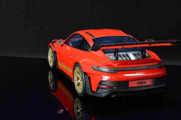GT-Spirit GT939 Porsche 911 [992] GT3 RS red 2021, 1:12 – Bild 3