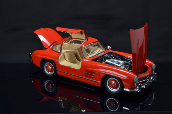 IXO Mercedes 300 SL rot Bausatz 1:8 – Bild 3