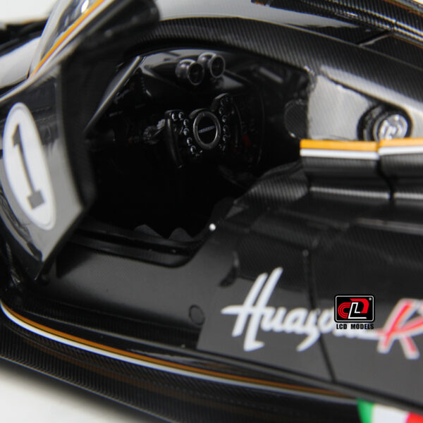 LCD Models Pagani Huayra R carbon schwarz – Bild 7
