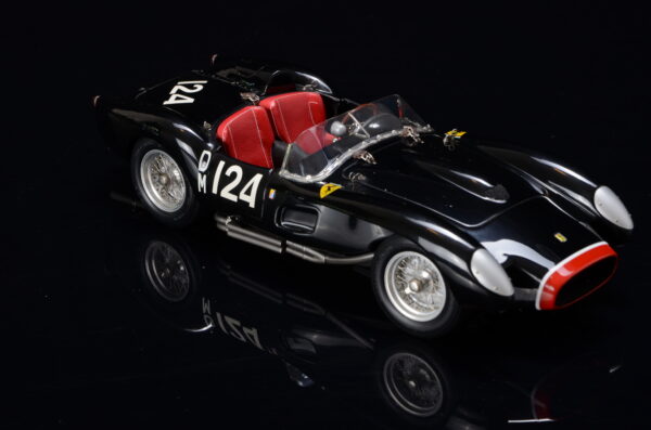 CMC Ferrari 250 Testa Rossa Pontoon Fender, Chassis 0714, #DM124, 1958 (Kopie) – Bild 5