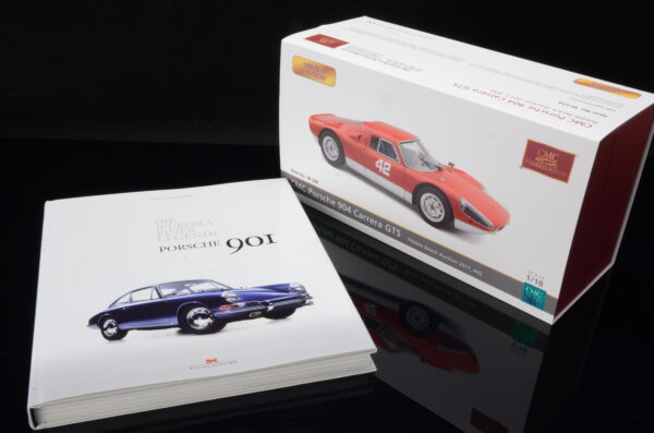 Bundle CMC Porsche 904 Pebble Beach  - Porsche 901 Buch: Die Wurzeln einer Legende – Bild 7