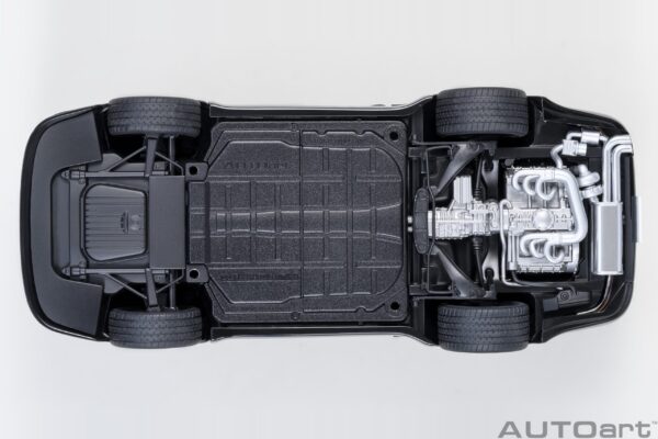 AUTOart Porsche 911 (930) Turbo Wangan Midnight “Blackbird” – Bild 9