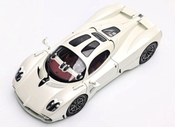 LCD Models Pagani Utopia Pearl White – Bild 10