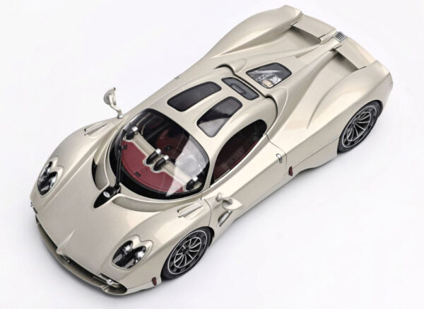 LCD Models Pagani Utopia Champagne Gold – Bild 7