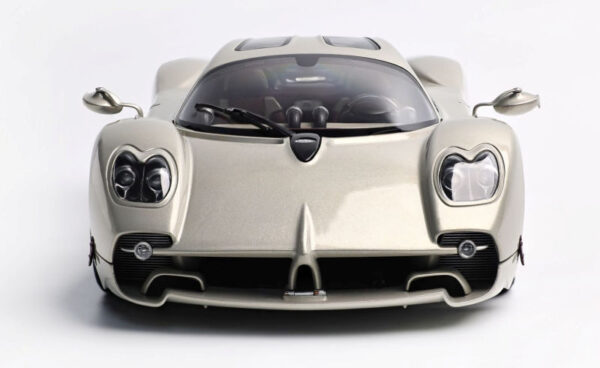 LCD Models Pagani Utopia Champagne Gold – Bild 6