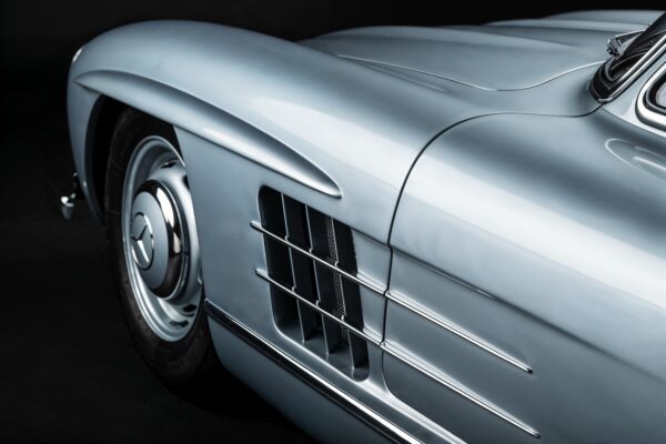 IXO Mercedes 300 SL Roadster blau modelcars24 exklusive Bausatz 1:8 – Bild 6