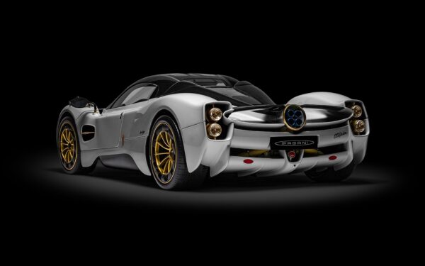 Pocher Pagani Utopia Coupé - Bianco Perla Bausatz 1:8 – Bild 5