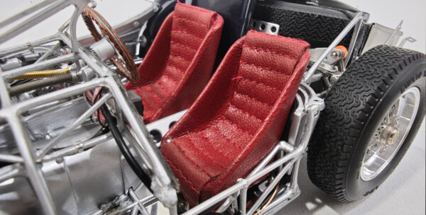 CMC Maserati „Birdcage“, cut-off model, CGS25, Inklusive Vitrine, Grundplatte und Plakette, Lim. 200 – Bild 8
