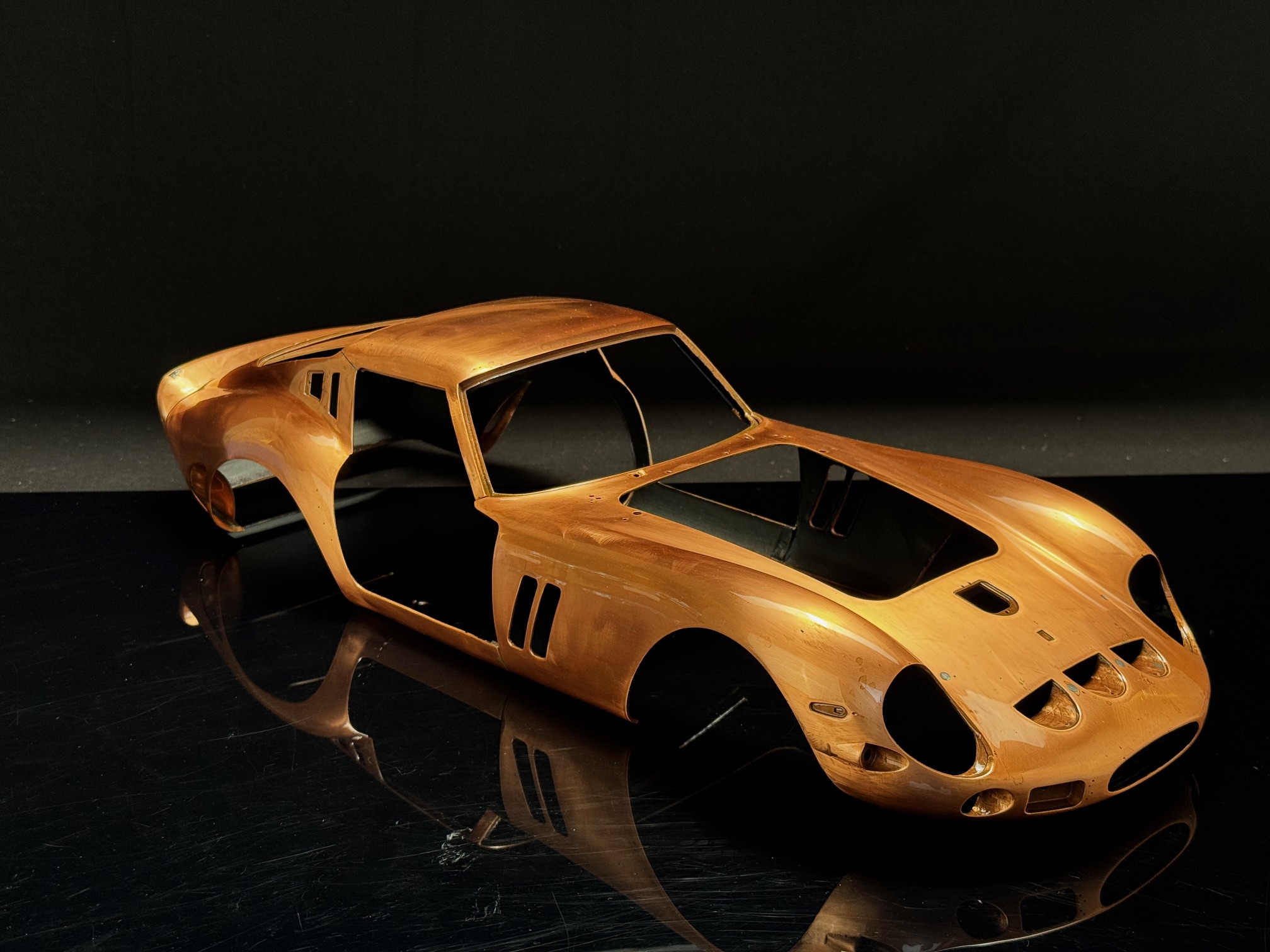 マルティザン フェラーリ 250 GTO ボディワーク