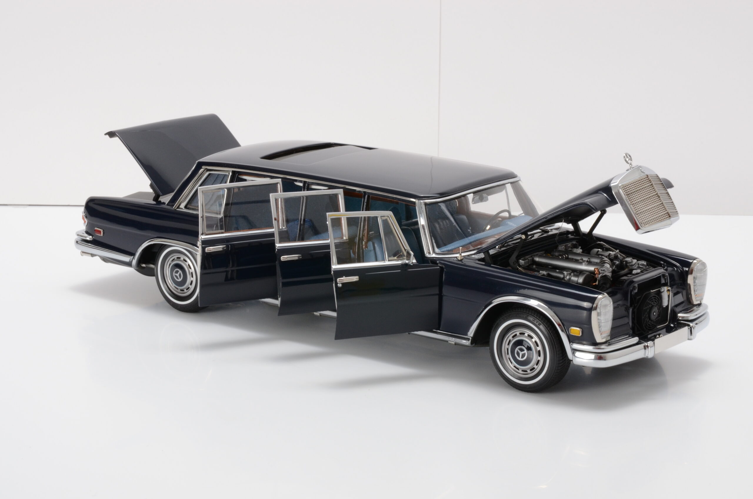 CMC Mercedes-Benz 600 Pullman