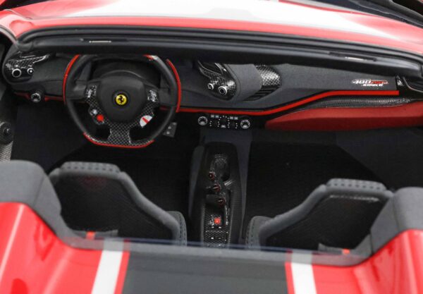 BBR Ferrari 488 Pista Spider Open roof Rosso Corsa - black silver stripe 1/12 – Bild 4