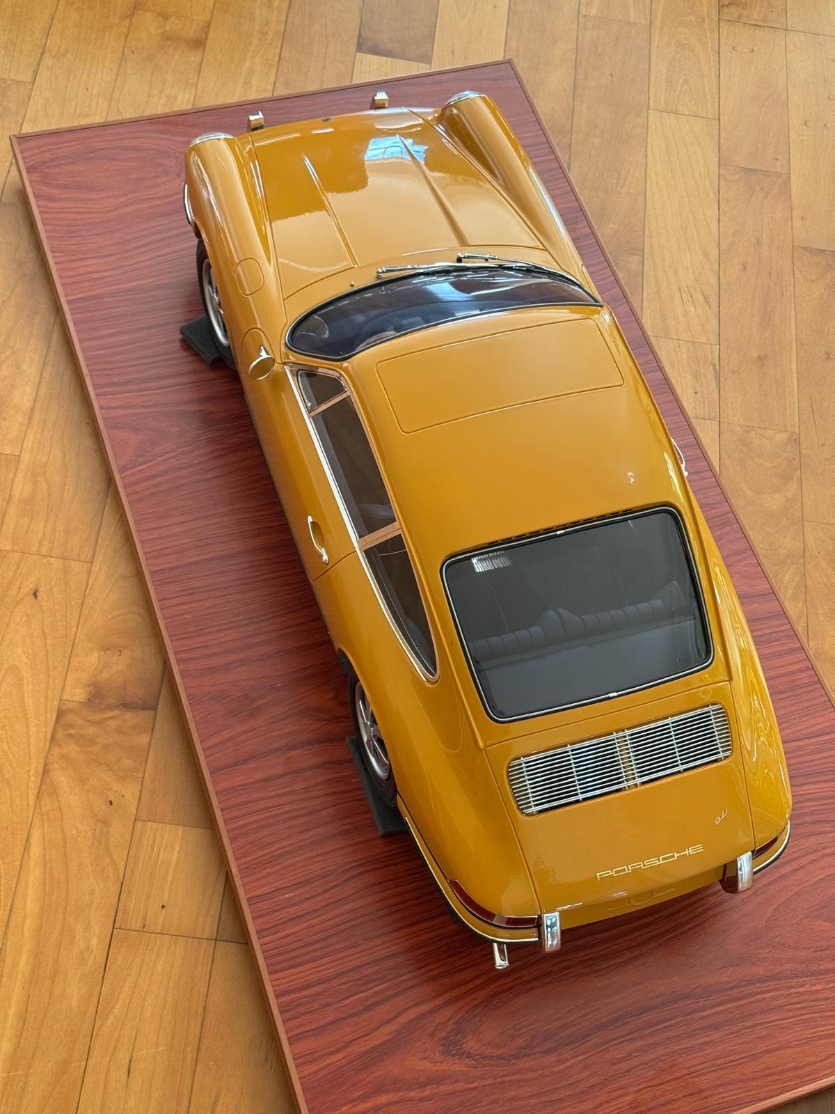 modelcars24 Porsche 911 bahama gelb 64-'68 - 1/6 - 画像5