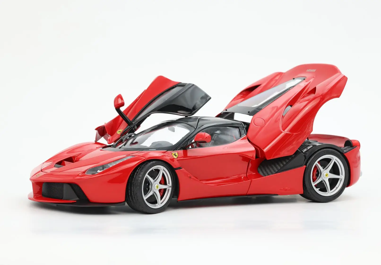 BBR Ferrari LaFerrari DIE CAST - SPECIAL PACK included case Red Corsa 322 - 1/18 – Bild 9