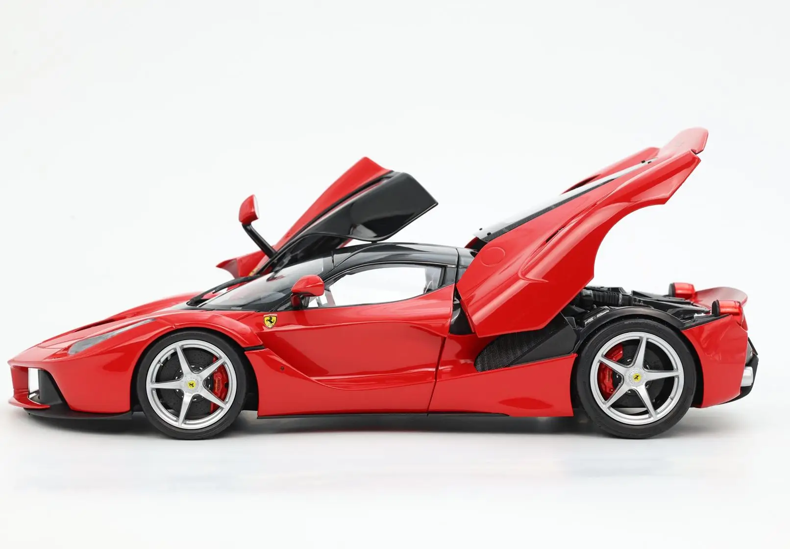 BBR Ferrari LaFerrari DIE CAST - SPECIAL PACK included case Red Corsa 322 - 1/18 – Bild 8