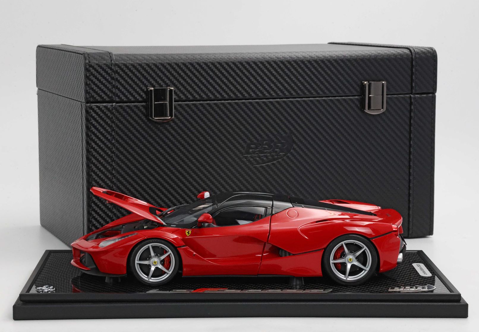 BBR Ferrari LaFerrari DIE CAST - SPECIAL PACK included case Red Corsa 322 - 1/18