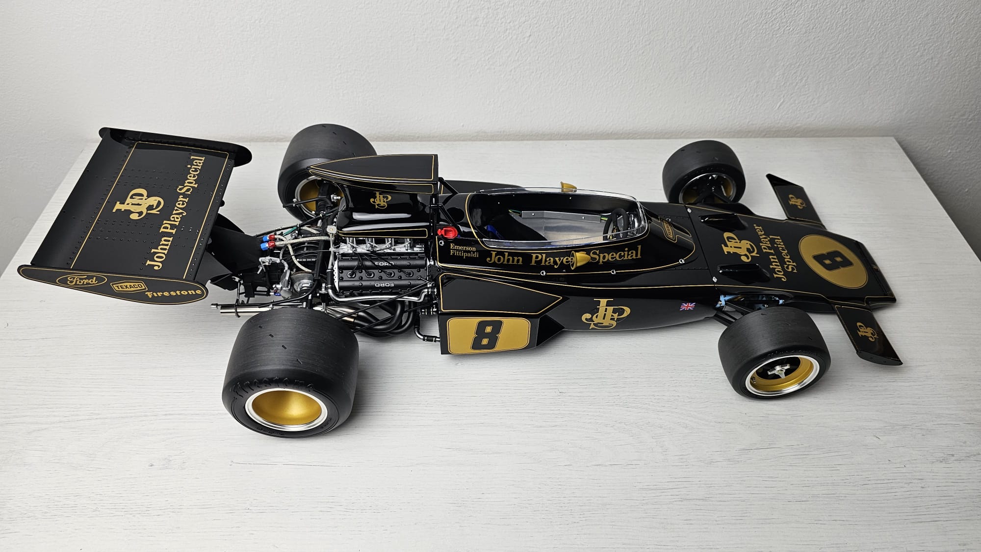 Lotus 72D - 1972 British GP - Emerson Fittipaldi - 1/8 Fertigmodell – Bild 24
