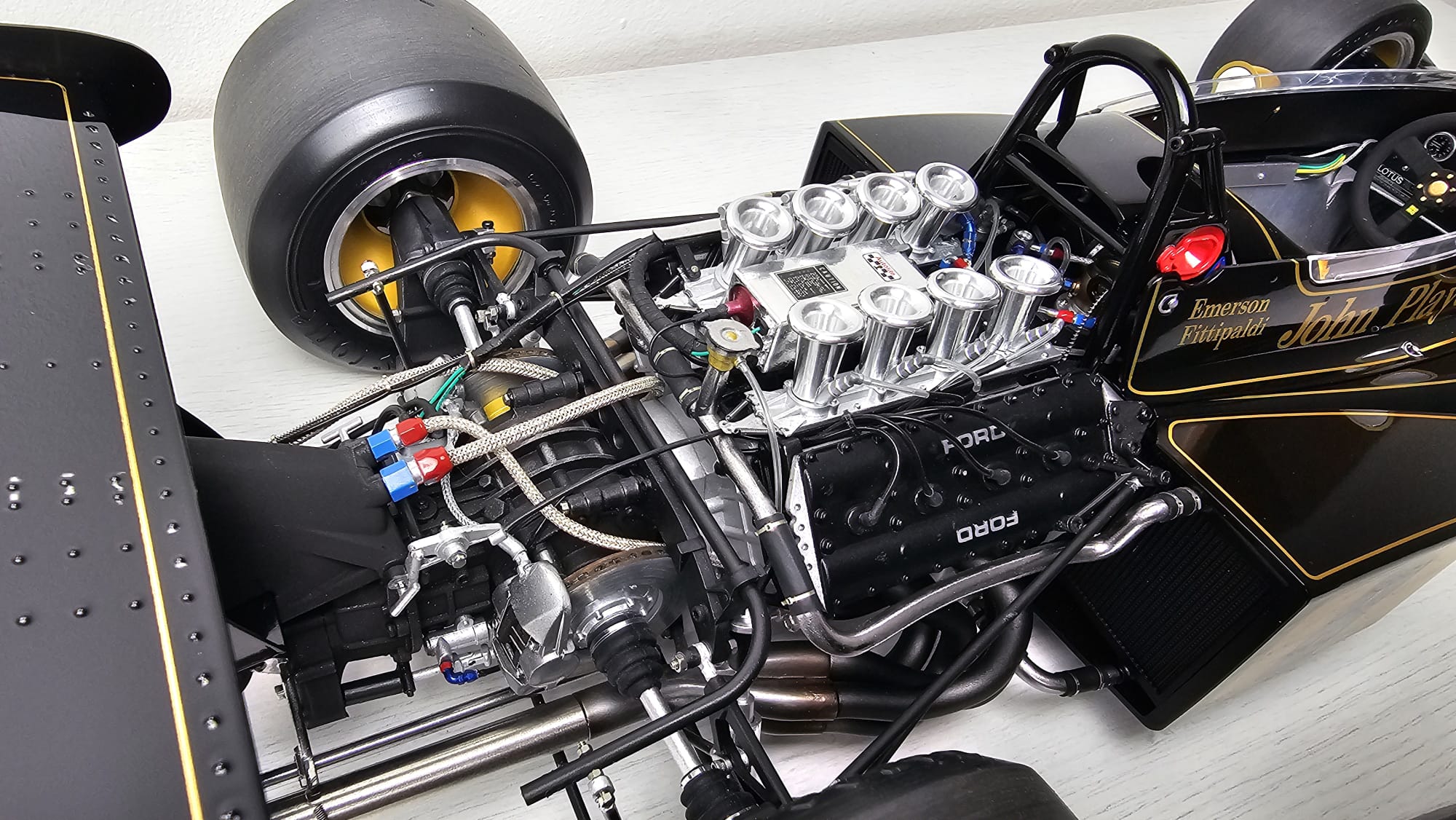 Lotus 72D - 1972 British GP - Emerson Fittipaldi - 1/8 Fertigmodell – Bild 22