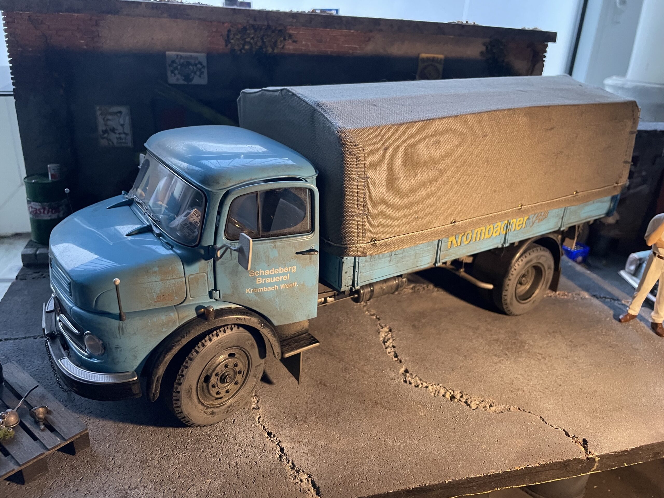 Schuco Mercedes L322, one of one weathered by Klaus Exner - 1/18