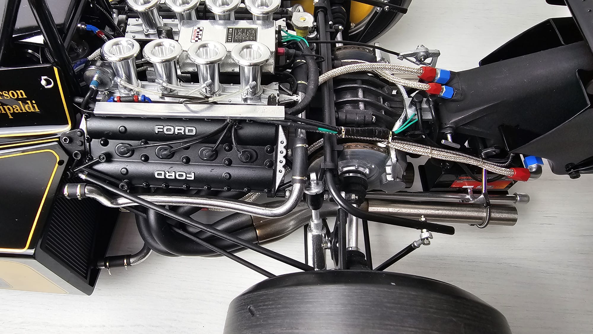 Lotus 72D - 1972 British GP - Emerson Fittipaldi - 1/8 Fertigmodell – Bild 2