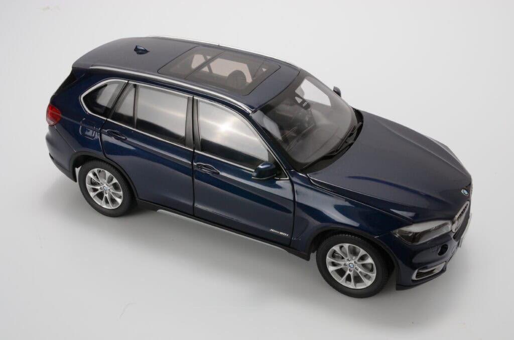 1/18 パラゴンモデル　 X5　ディーラー　ミニカー　グレイシアシルバー DSC_0070-1024x678.jpg