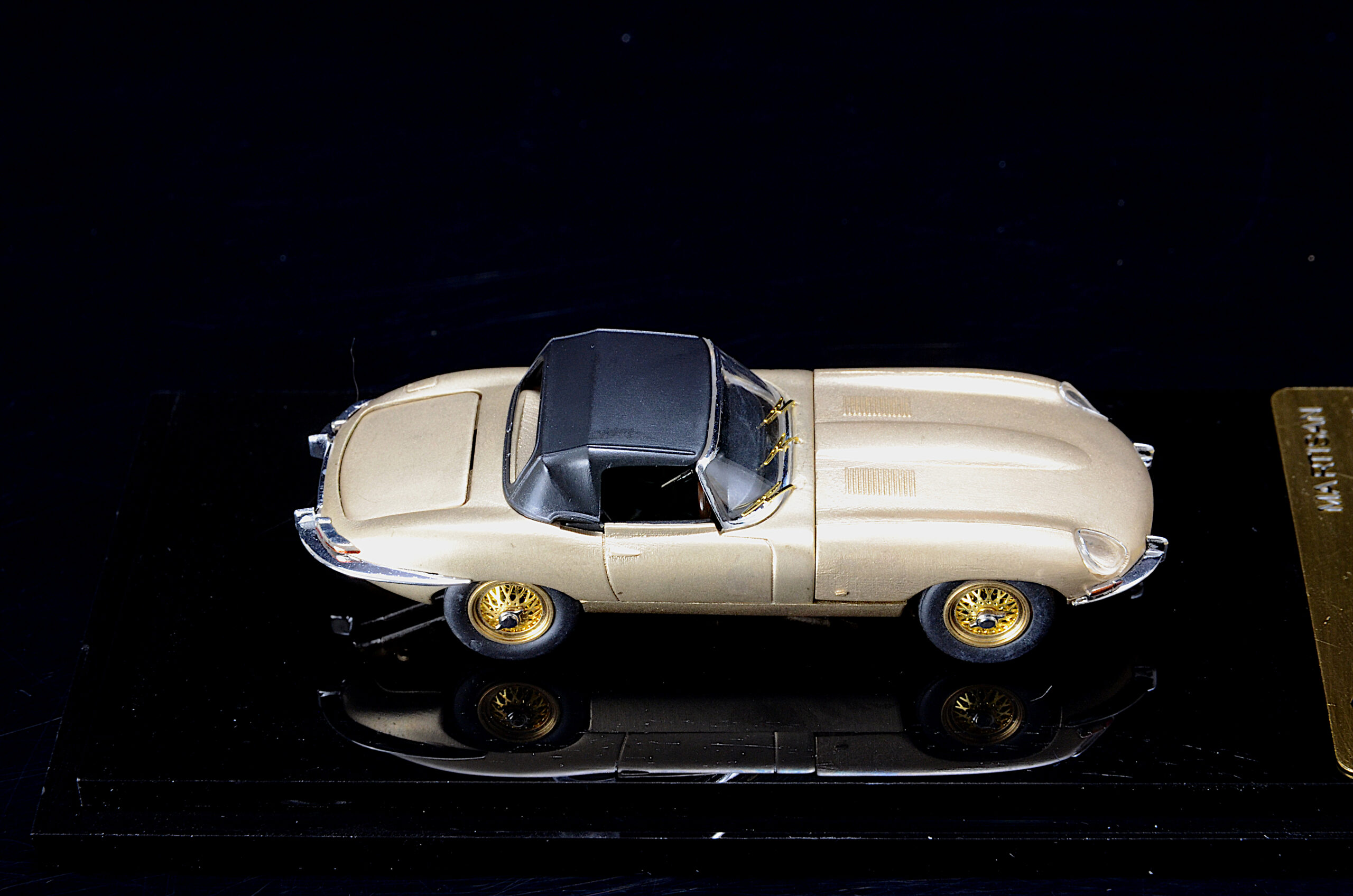 Martisan Jaguar E-Type Roadster Serie 1 - 1/64 – Bild 3