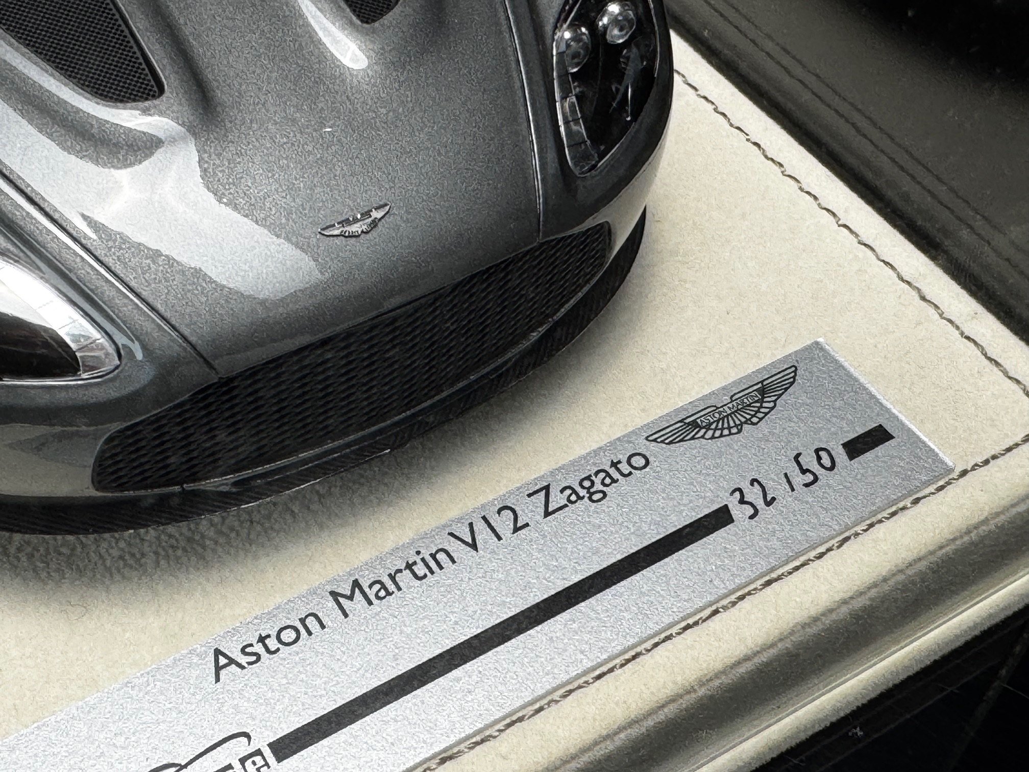 Tecnomodel Aston Martin V12 Zagato 1/18 – Bild 4