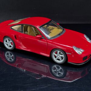 AUTOart ポルシェ911ターボ レッド - 1/18