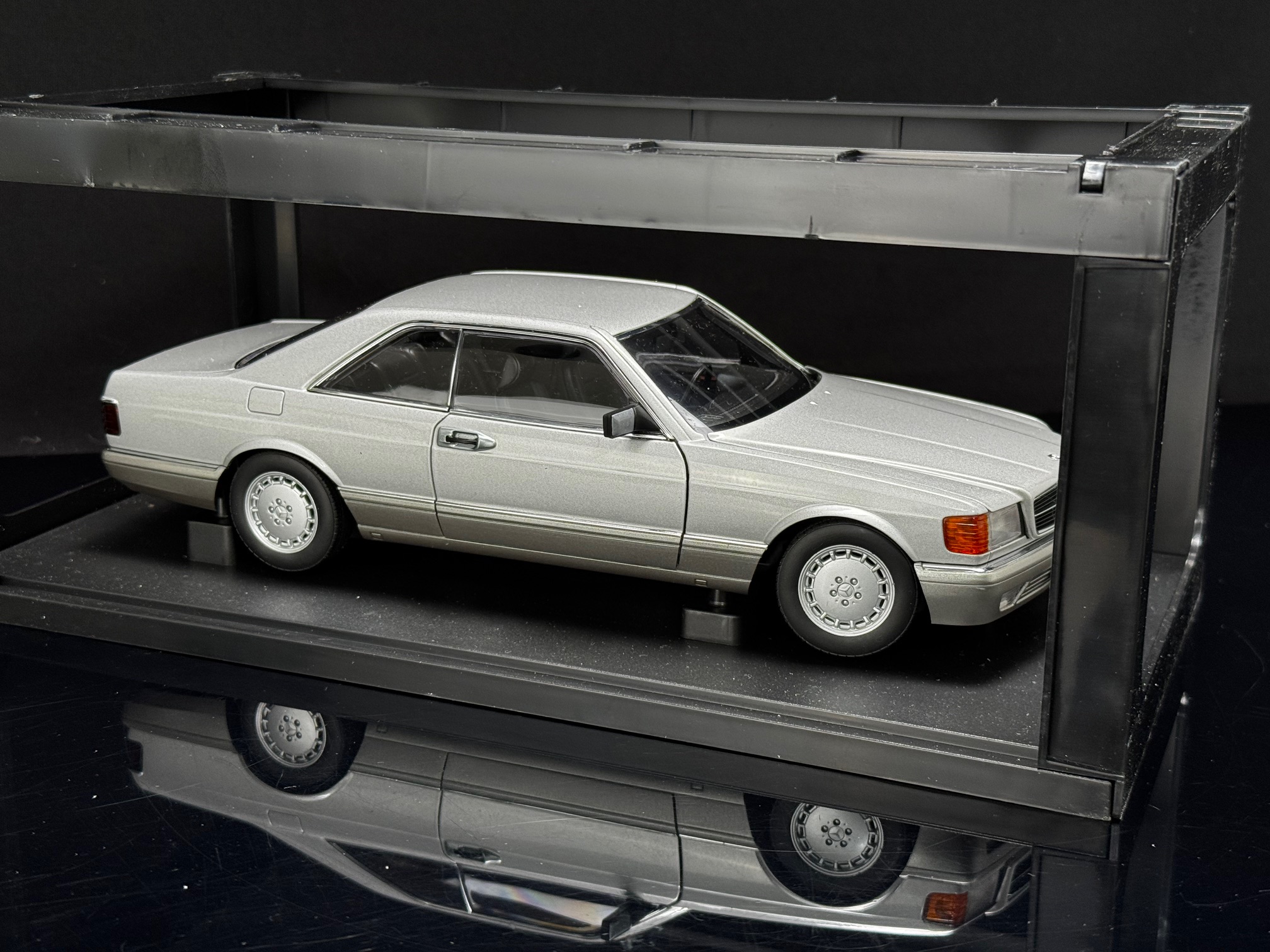 AUTOart Mercedes-Benz 500 SEC