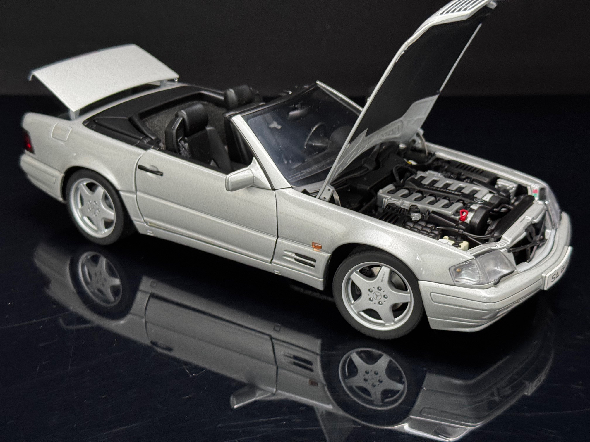 AUTOart Mercedes-Benz SL 600 - 1/18 - Image 4