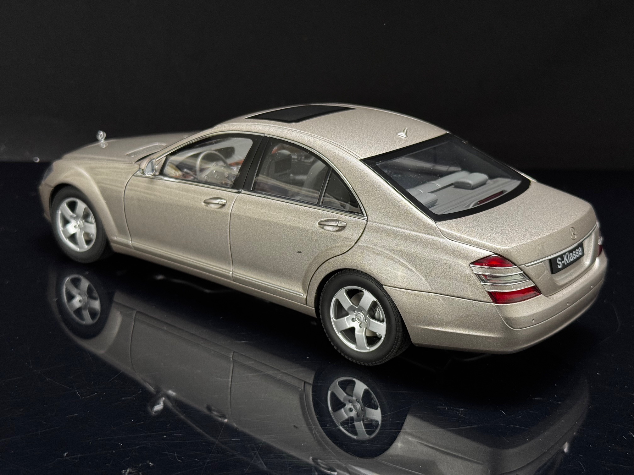 AUTOart Mercedes-Benz S-Klasse - 1/18 - Image 6