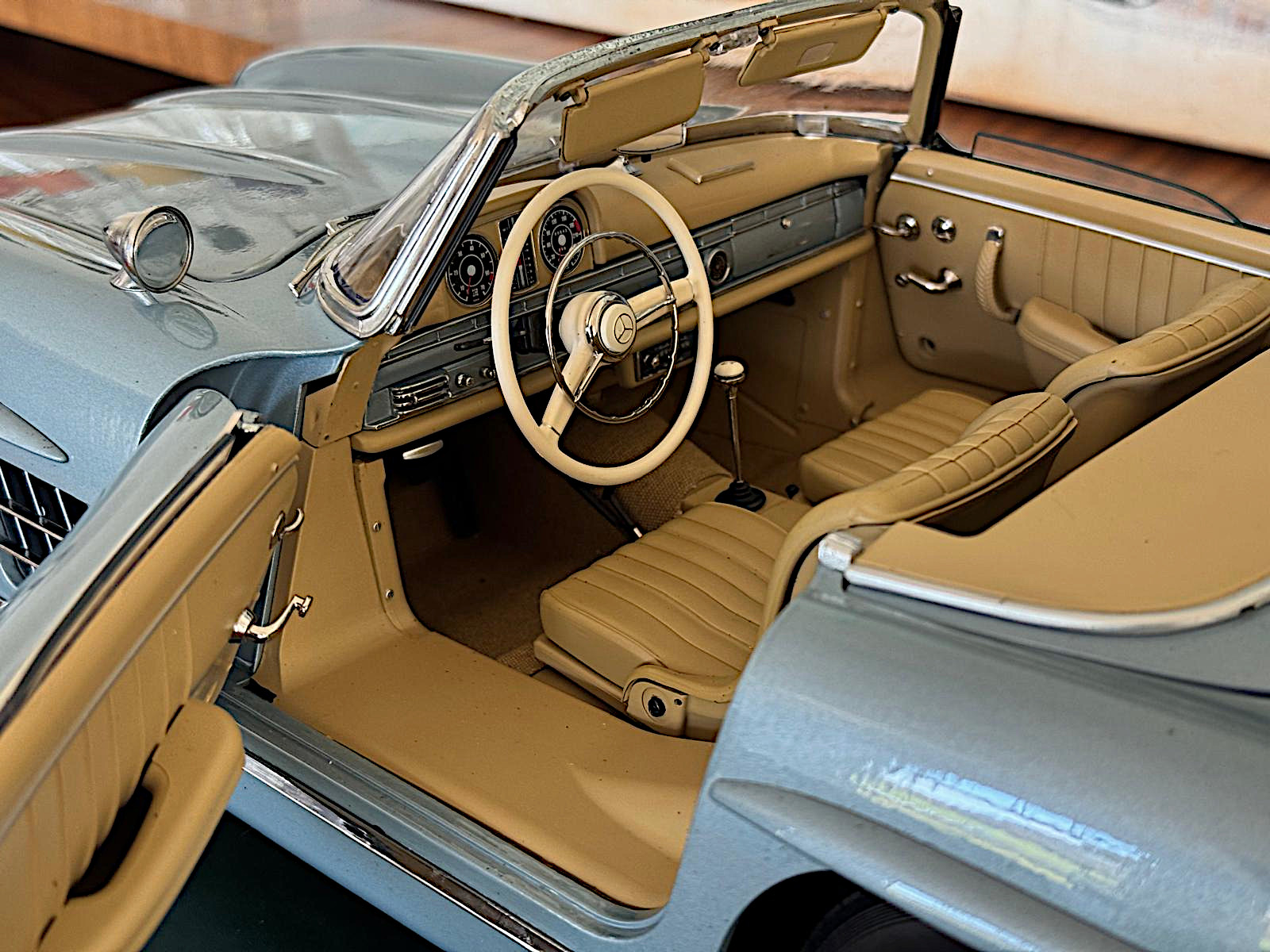 IXO Mercedes 300 SL Roadster blau modelcars24 exklusive Bausatz 1:8 - 1/8 - Image 5