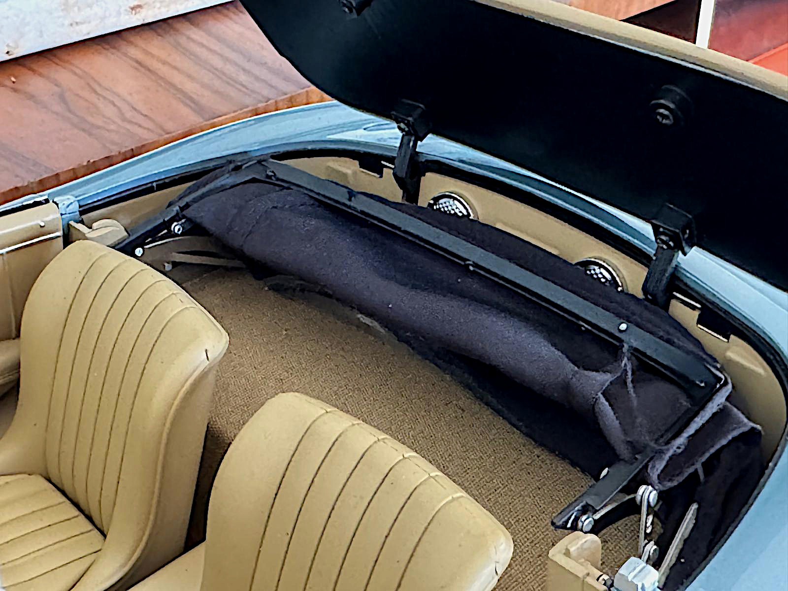 IXO Mercedes 300 SL Roadster blau modelcars24 exklusive Bausatz 1:8 - 1/8 - Image 3