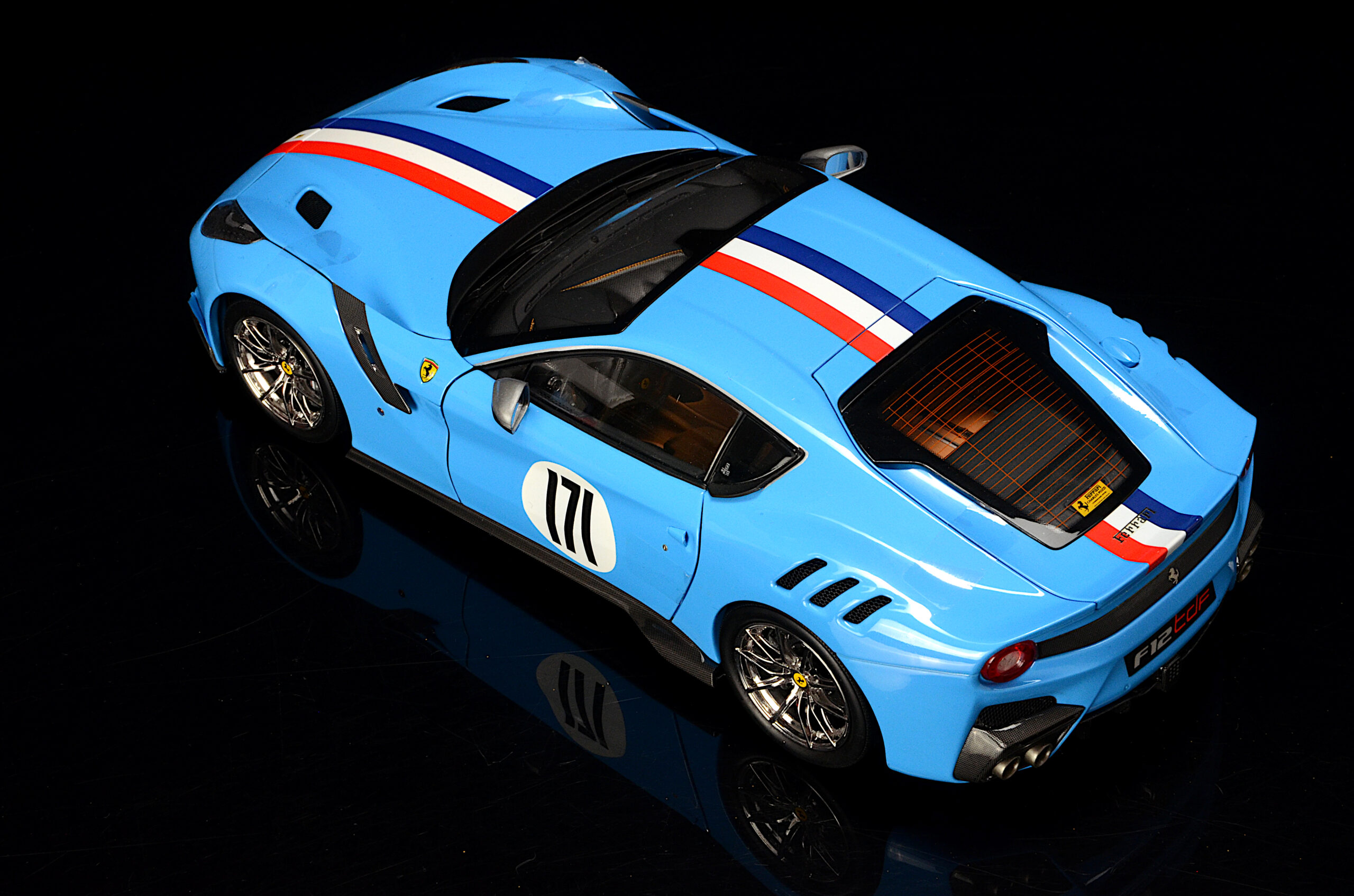 BBR Ferrari F12 TDF Tailor Made hellblau - 1/18 - Image 5