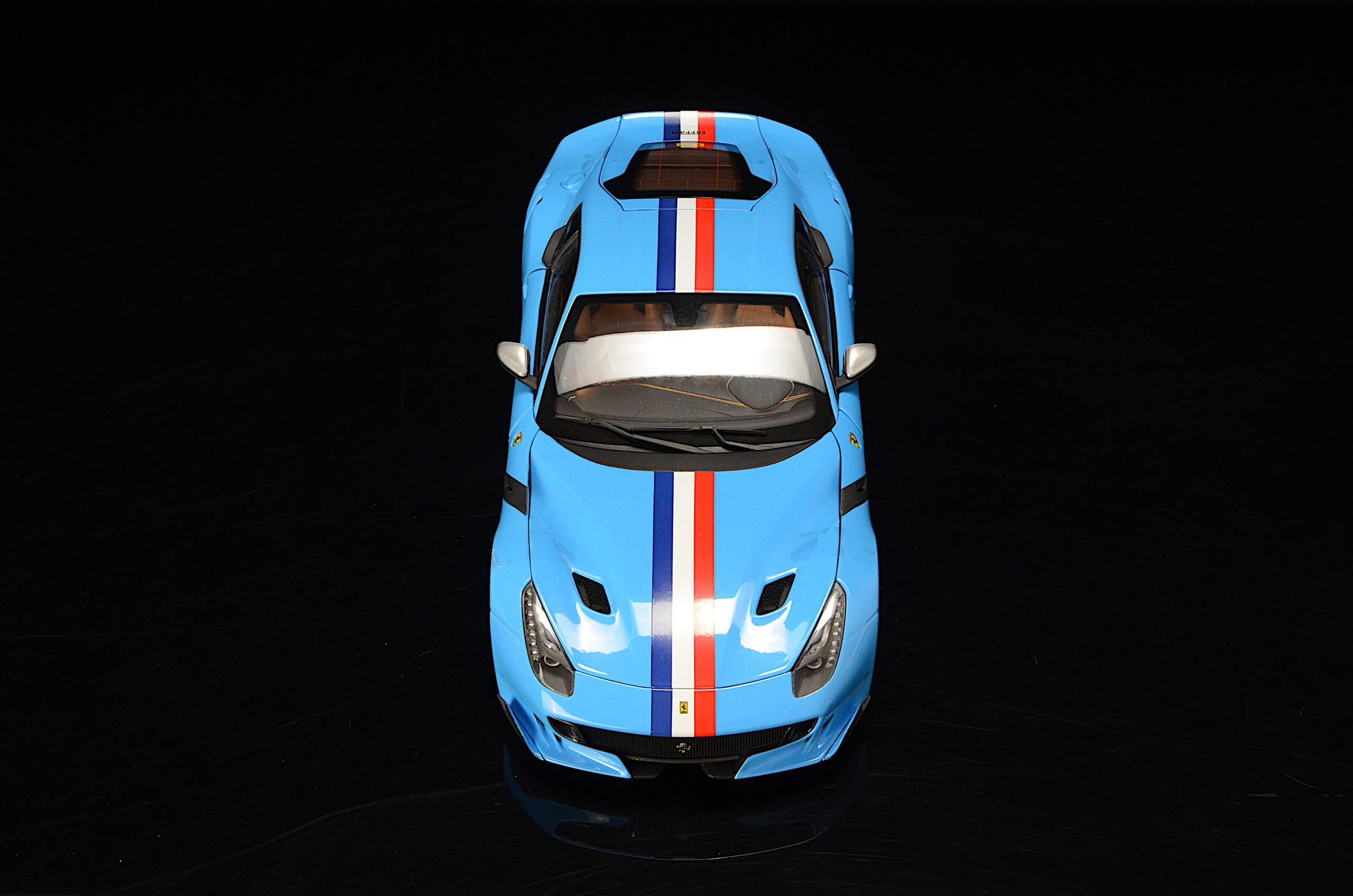 BBR Ferrari F12 TDF Tailor Made hellblau - 1/18 - Image 4