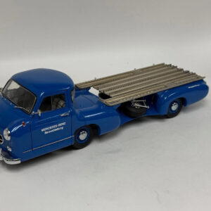 CMC メルセデス レーシングトランスポーター 1954 1/18