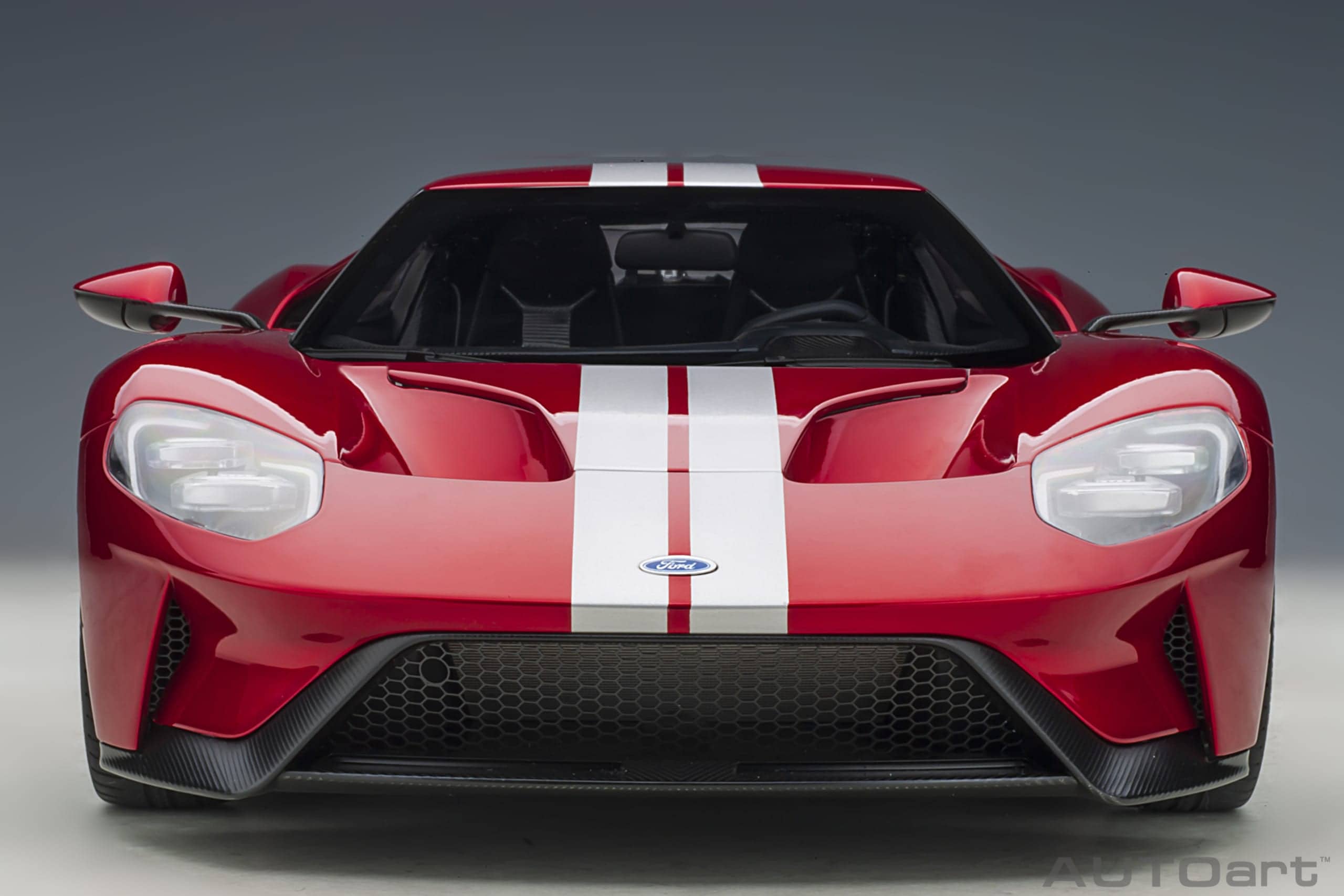 AUTOart Ford GT 2017 1:12 - Liquid Red / Silver Stripes - Image 5