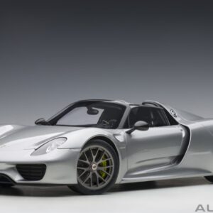 オートアート ポルシェ 918 スパイダー 2013 1:12 - GTシルバーメタリック