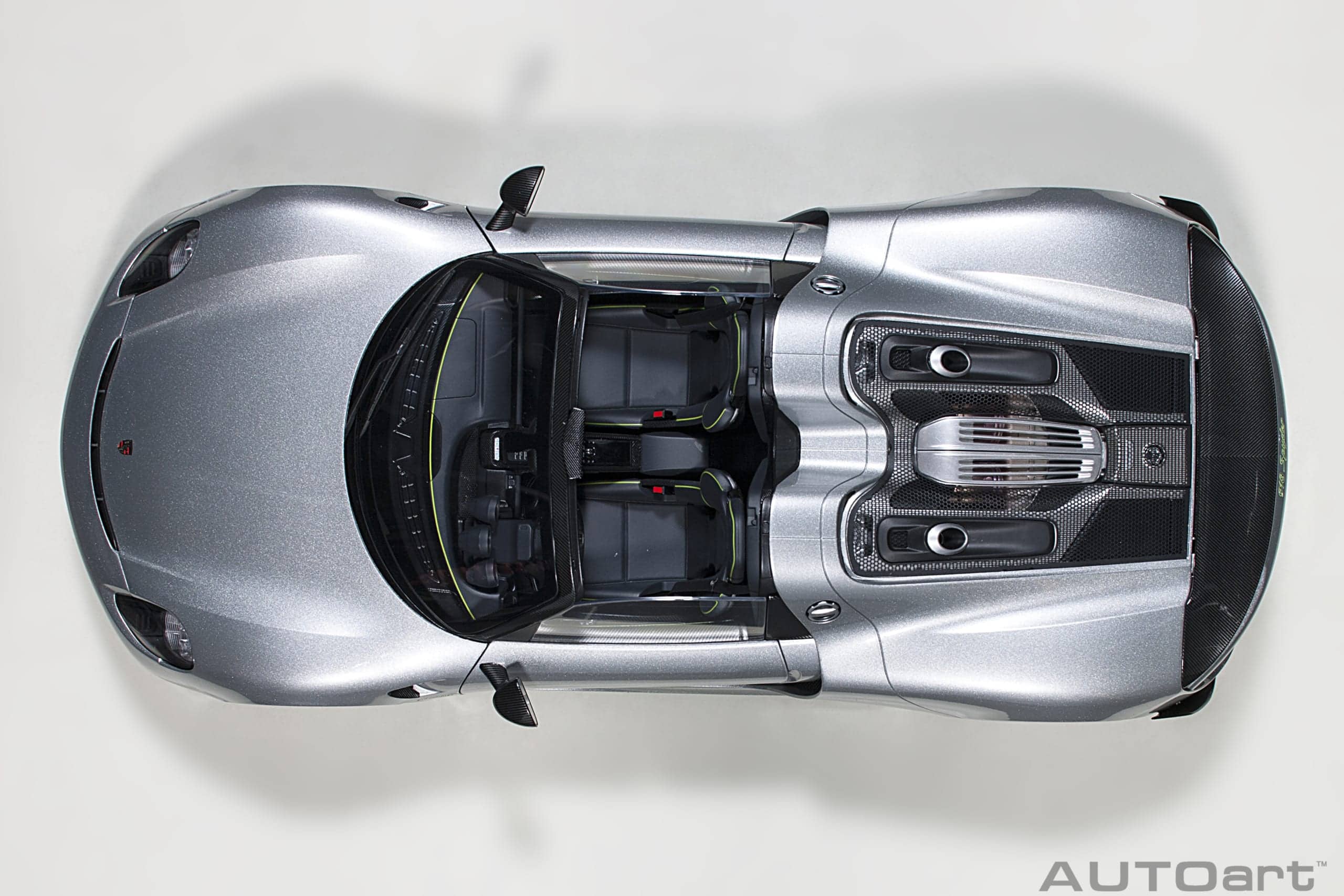 AUTOart Porsche 918 Spyder 2013 1:12 - GT Silver Metallic - Image 15