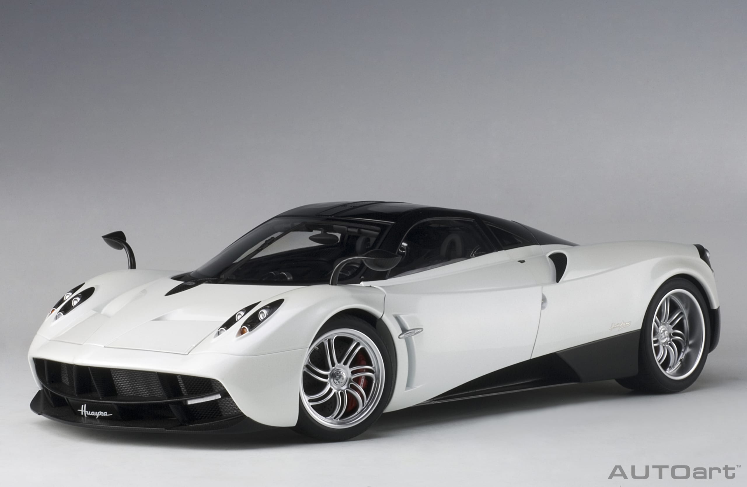 AUTOart Pagani Huayra 1:12 - White