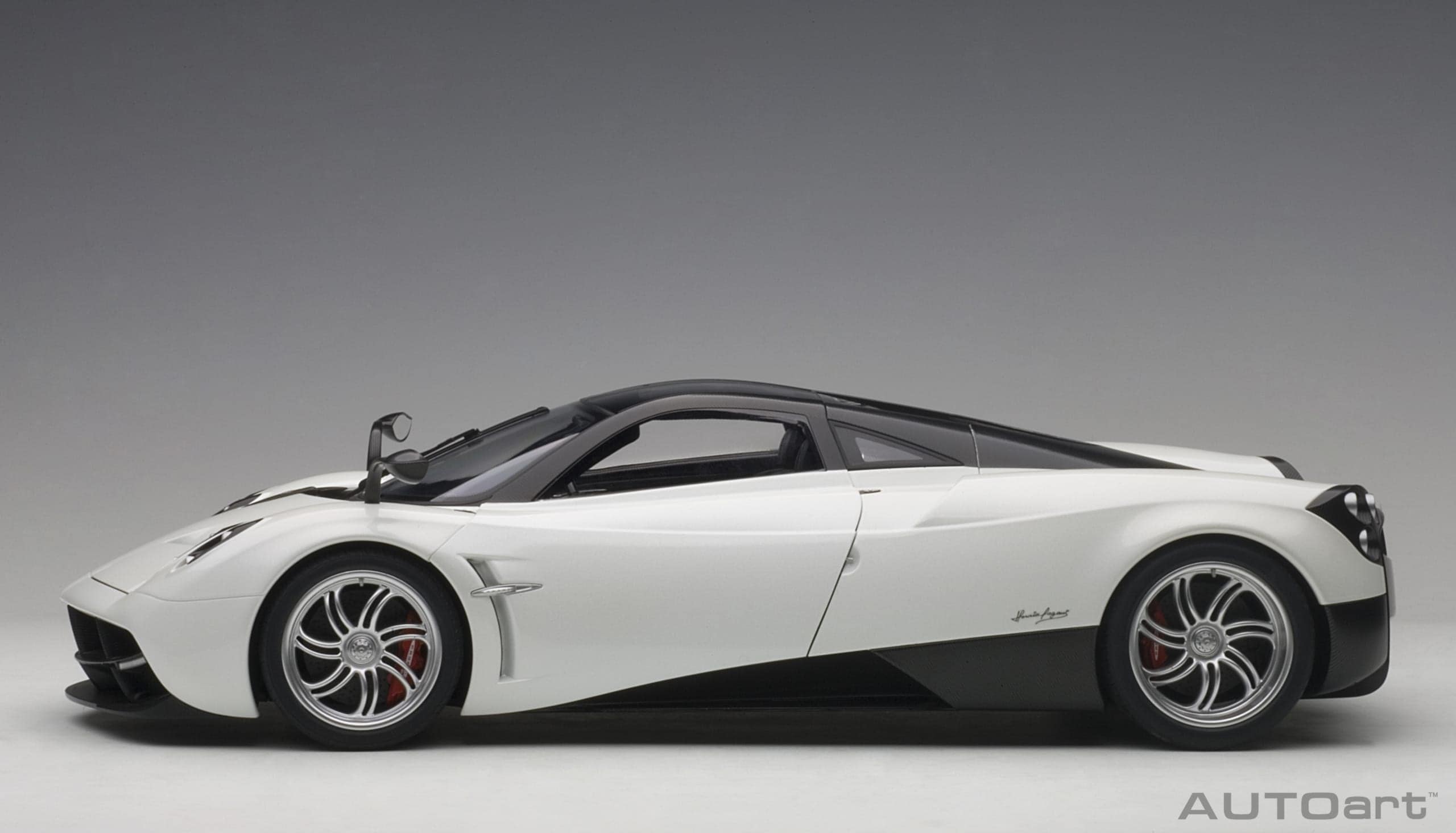 AUTOart Pagani Huayra 1:12 - White - Image 3
