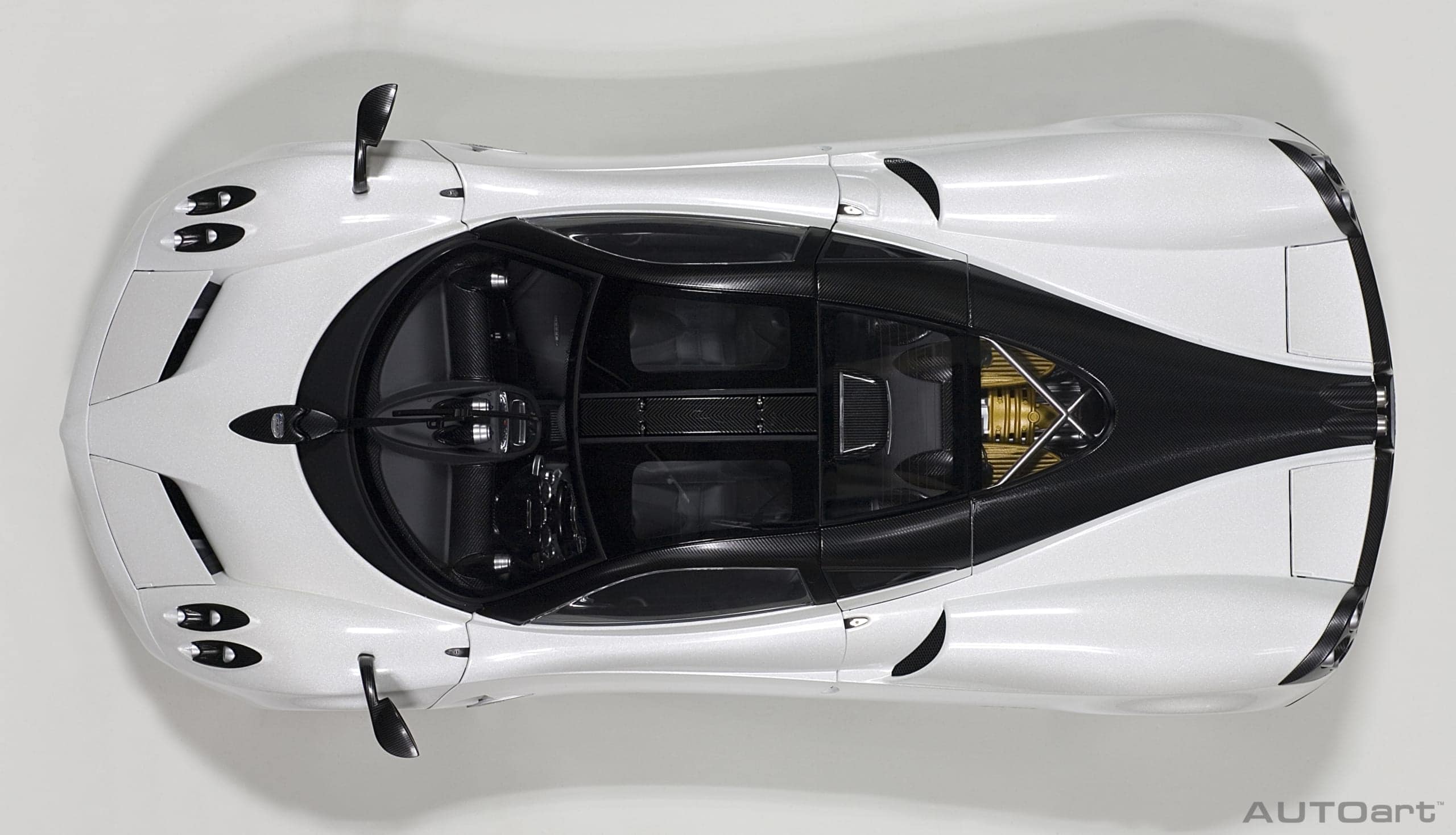 AUTOart Pagani Huayra 1:12 - White - Image 7