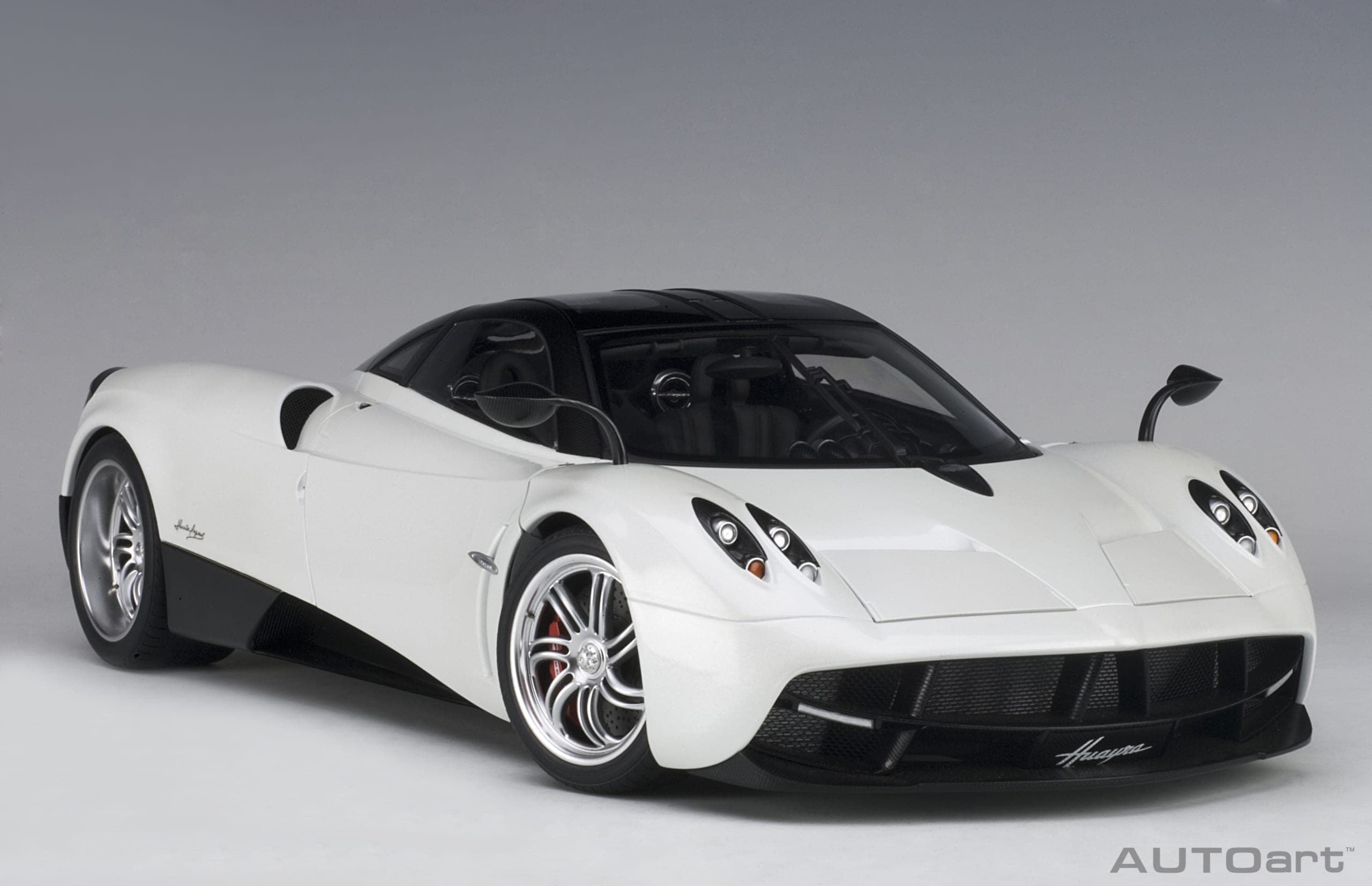 AUTOart Pagani Huayra 1:12 - White - Image 15