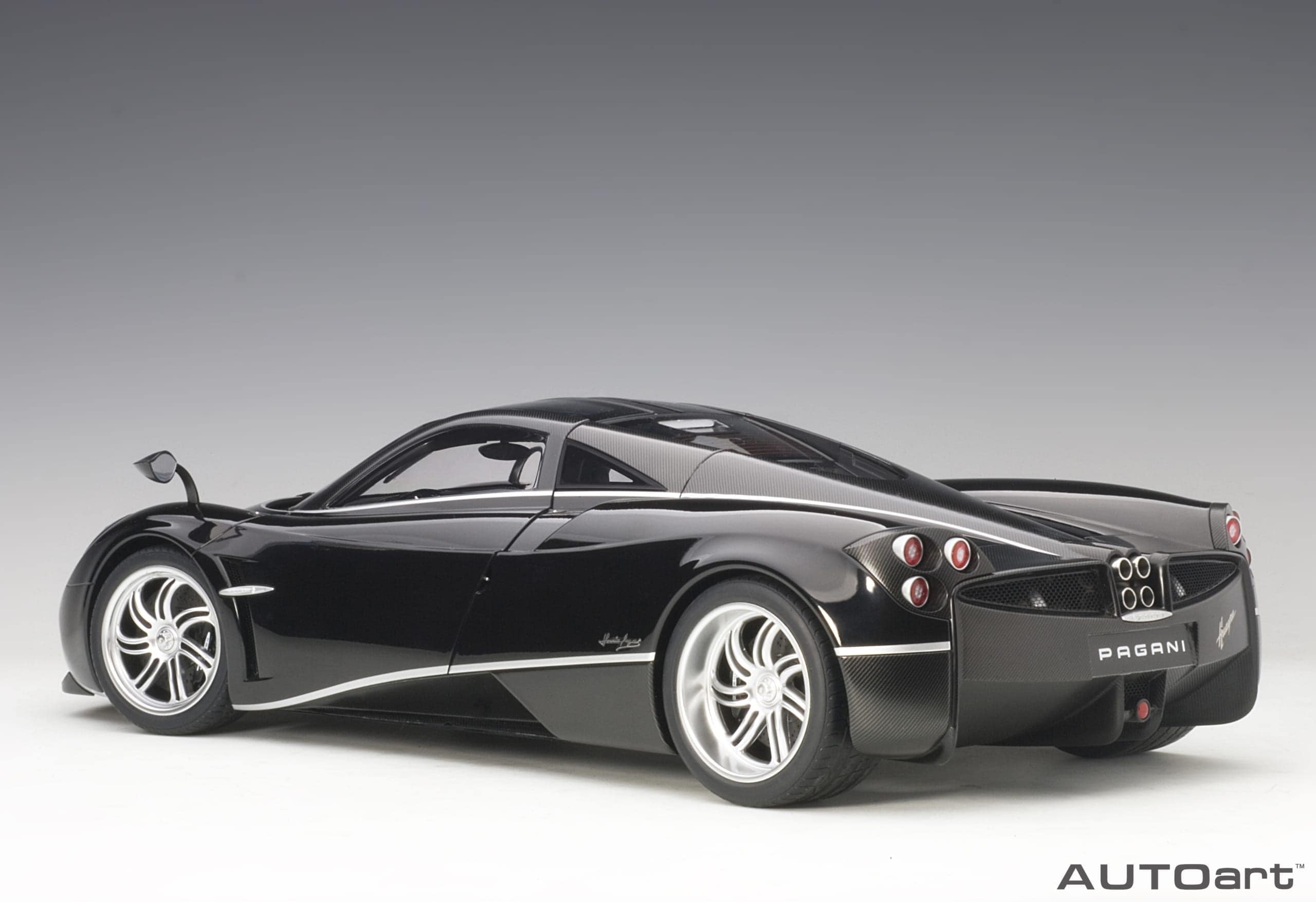 AUTOart Pagani Huayra 1:12 - Glossy Black - Image 2