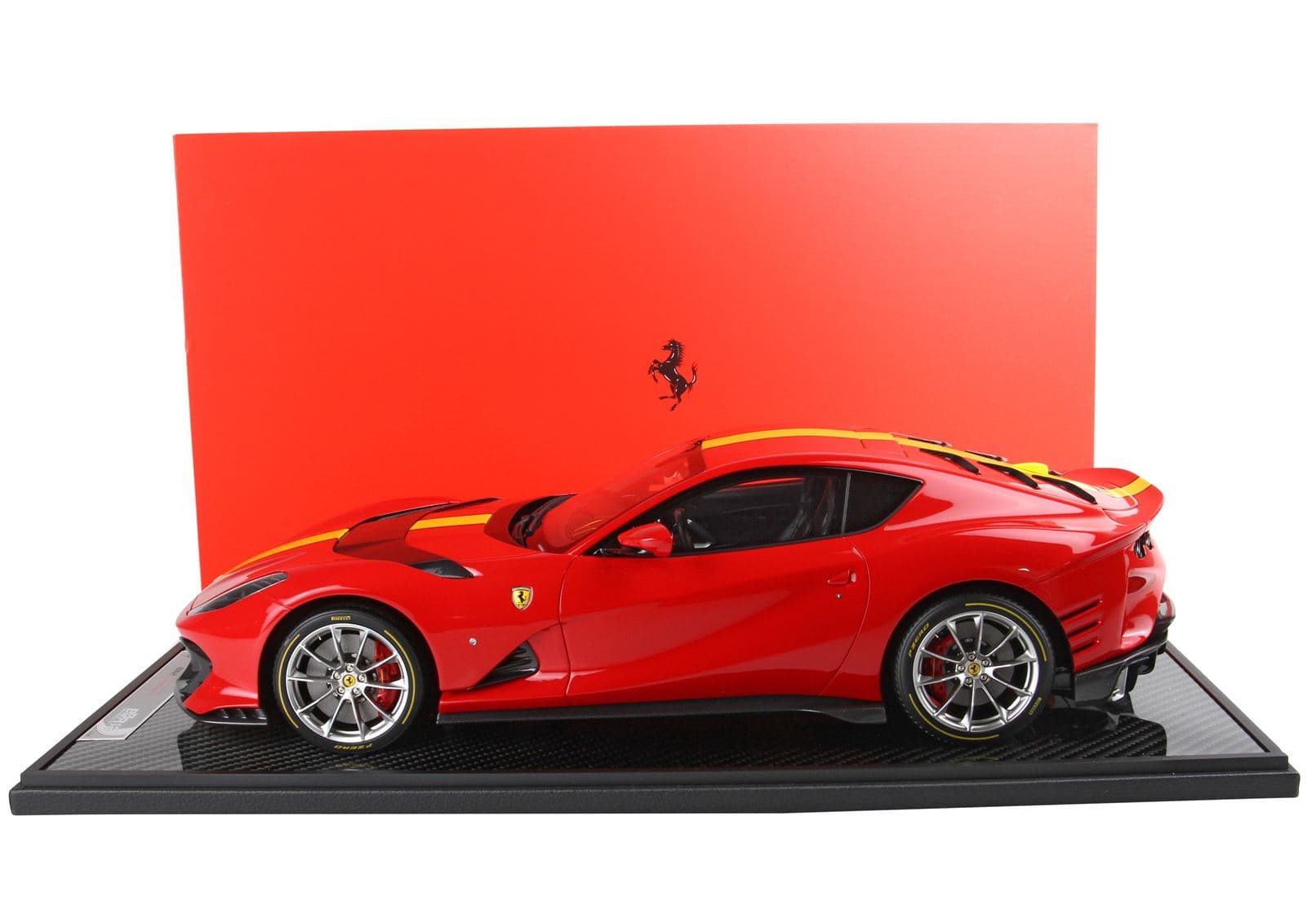 BBR Ferrari 812 Competizione Yellow Stripe - Rosso Corsa 322 Red | 1:12 - Image 4