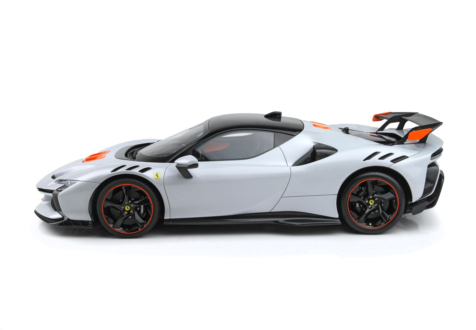 BBR Ferrari SF90XX Stradale - Arctic White | 1:12 – Bild 4