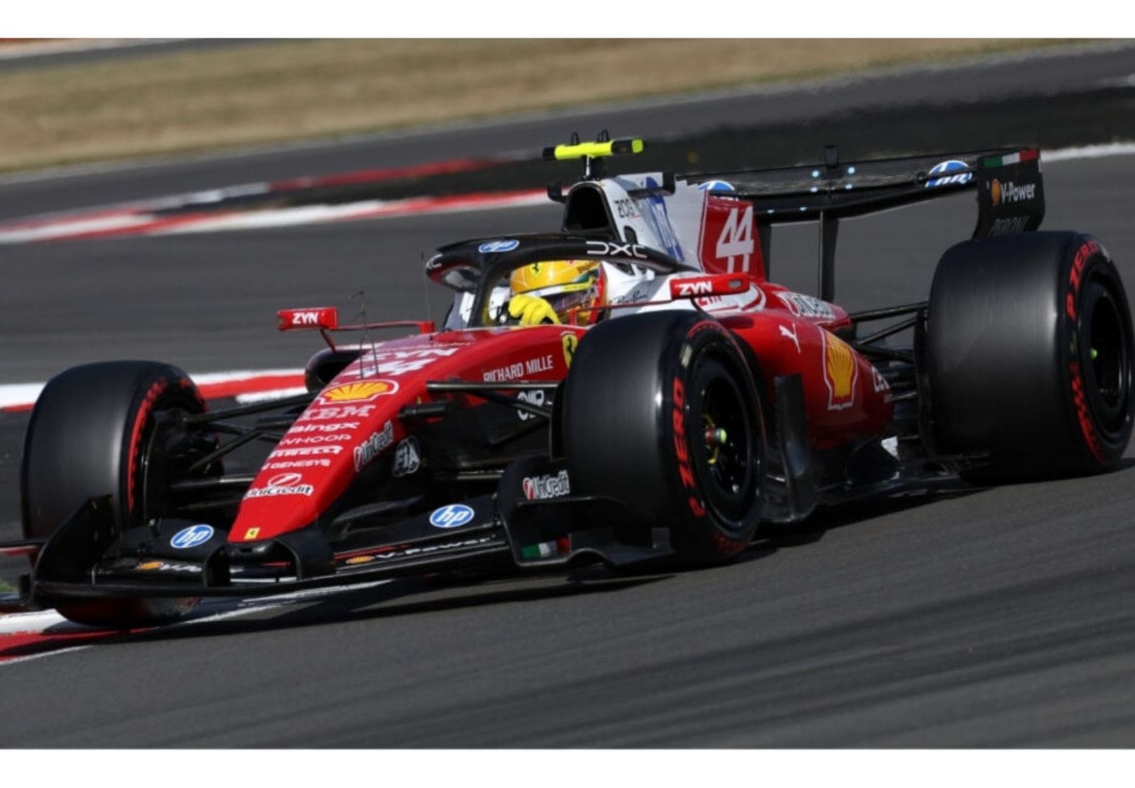 BBR Ferrari SF26 F1 Gran Premio de Gran Bretaña 3er Puesto Hamilton - Con Figura del Piloto | 1:12